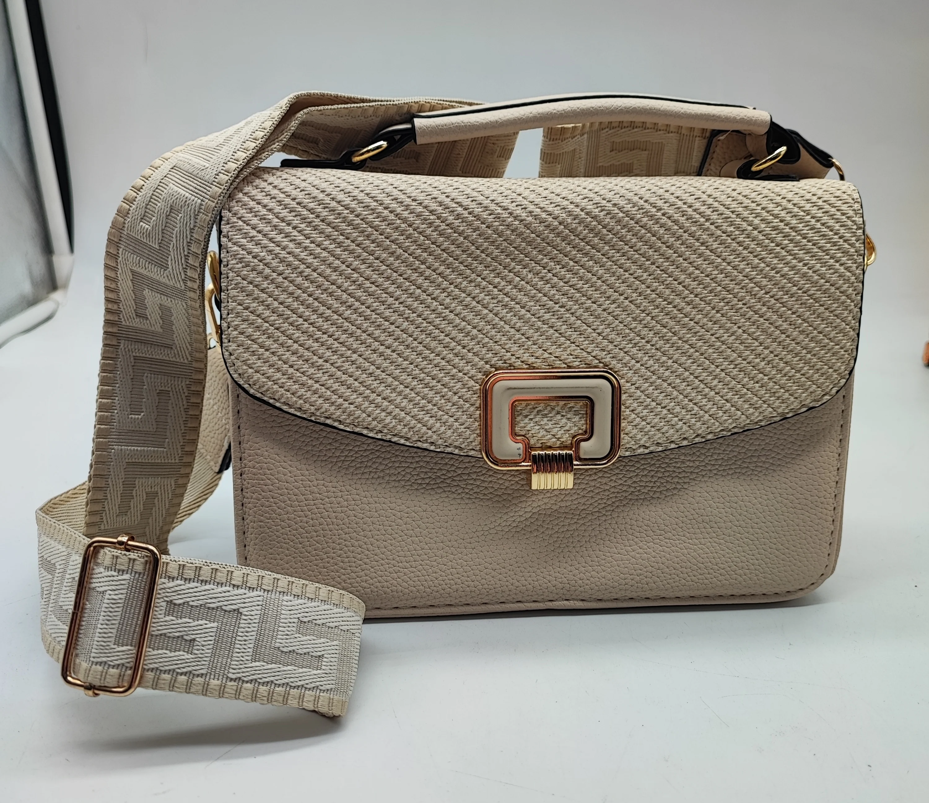 Bolso manos libres 👜 - Image 2